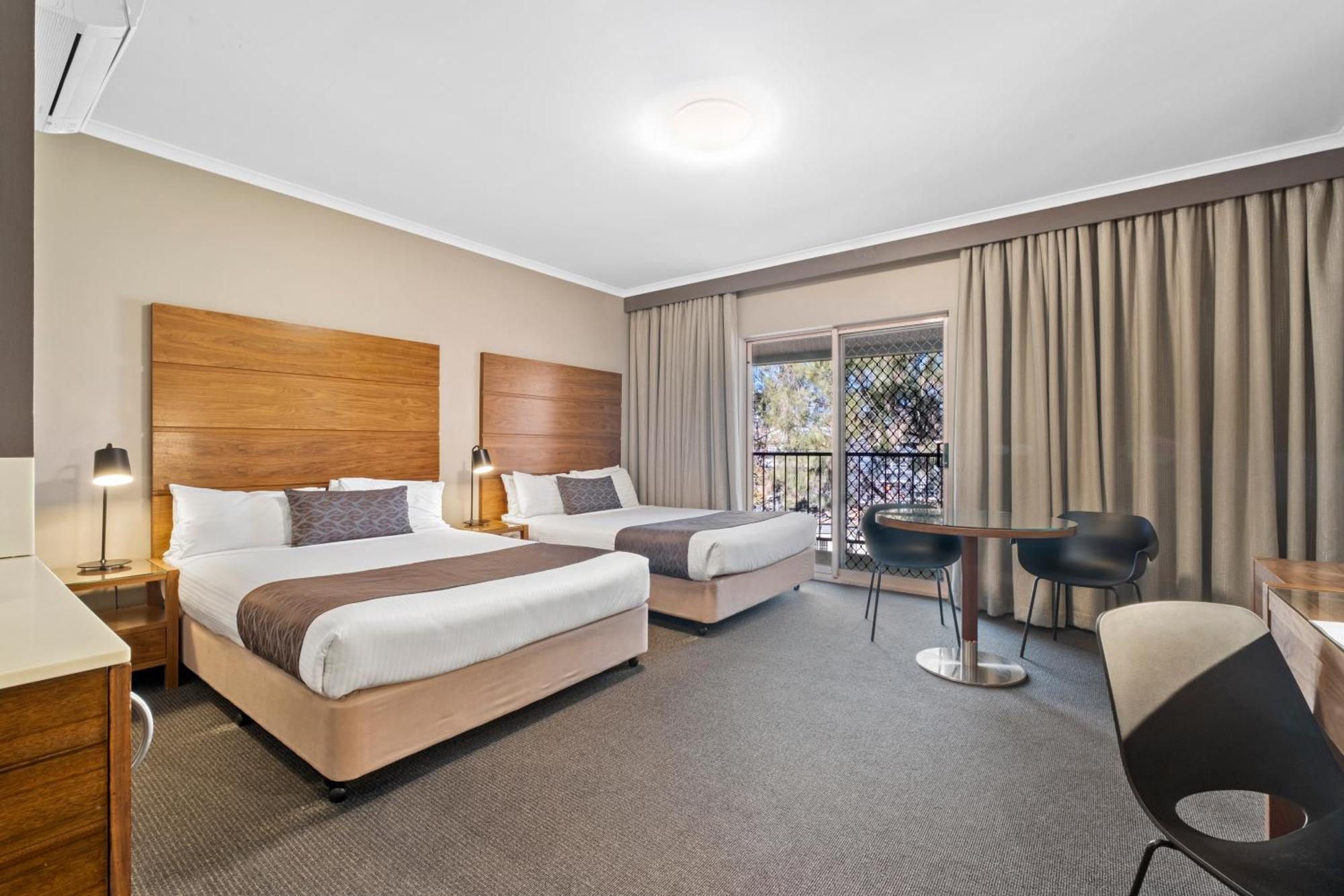 Quality Hotel Dickson Канберра Экстерьер фото